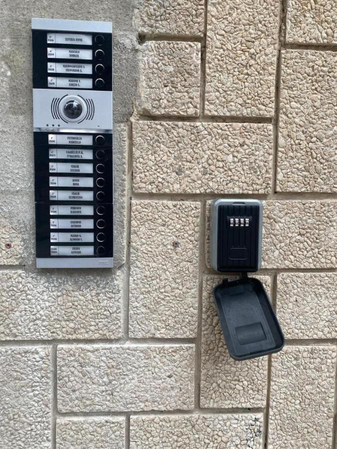 Esperia Home Attico Bari Eksteriør billede